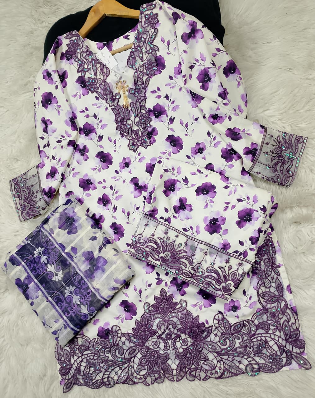 3 PIECE - EMBROIDERED LAWN SUIT
