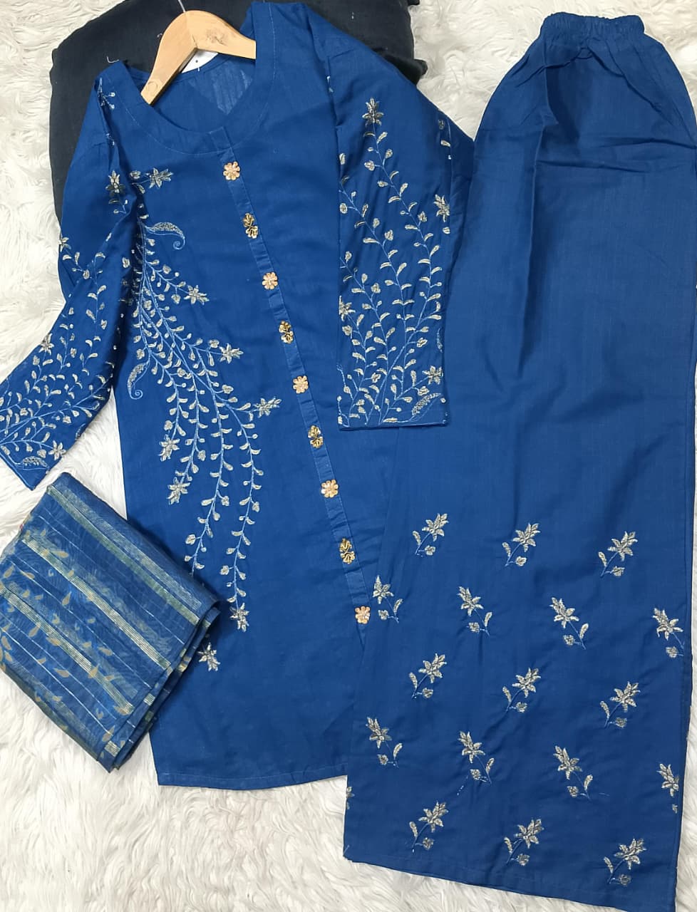 3 PIECE - EMBROIDERED LAWN SUIT