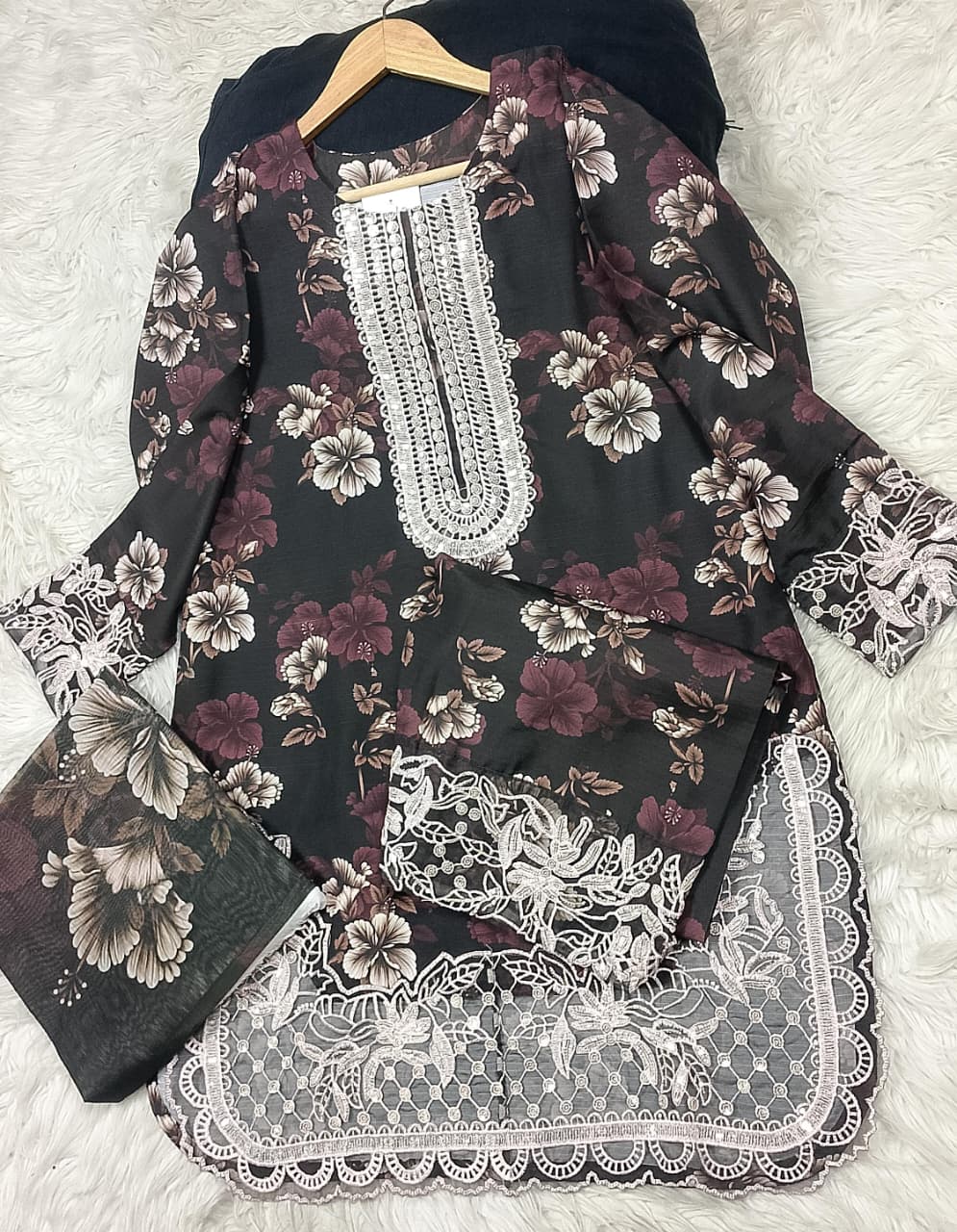 3 PIECE - EMBROIDERED LAWN SUIT