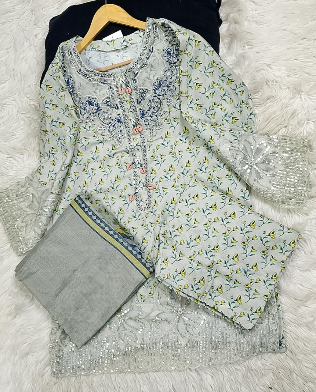 3 PIECE - EMBROIDERED LAWN SUIT