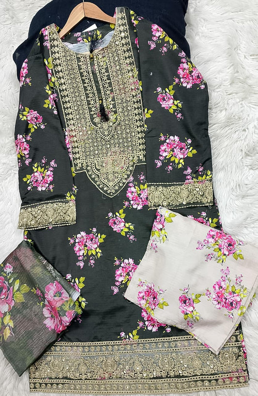 3 PIECE - EMBROIDERED LAWN SUIT