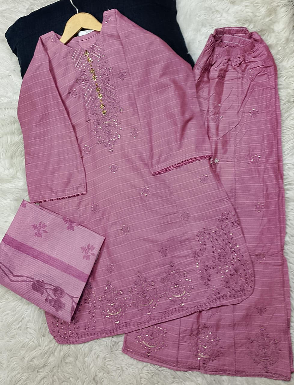3 PIECE - EMBROIDERED LAWN SUIT