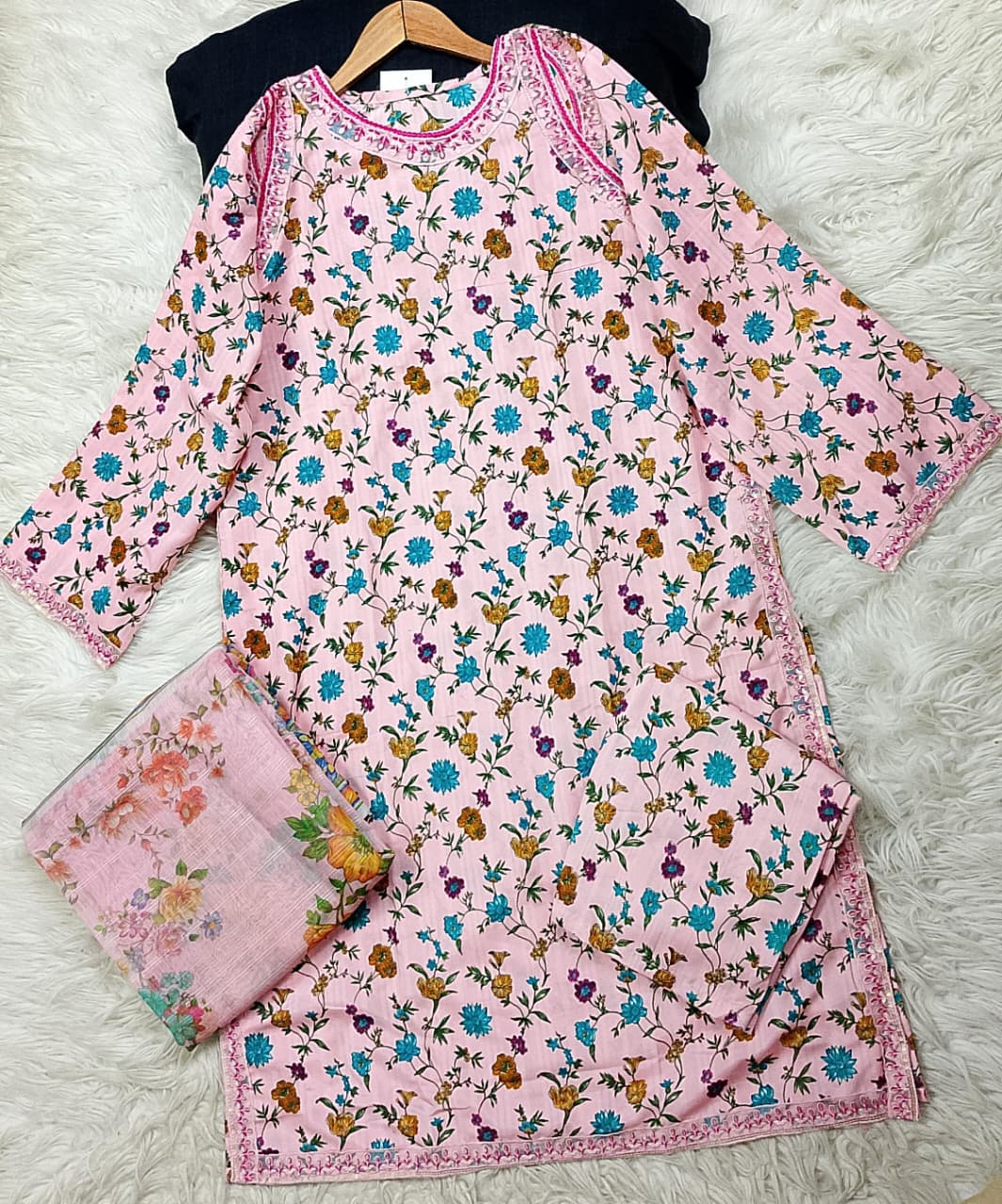 3 PIECE - EMBROIDERED LAWN SUIT