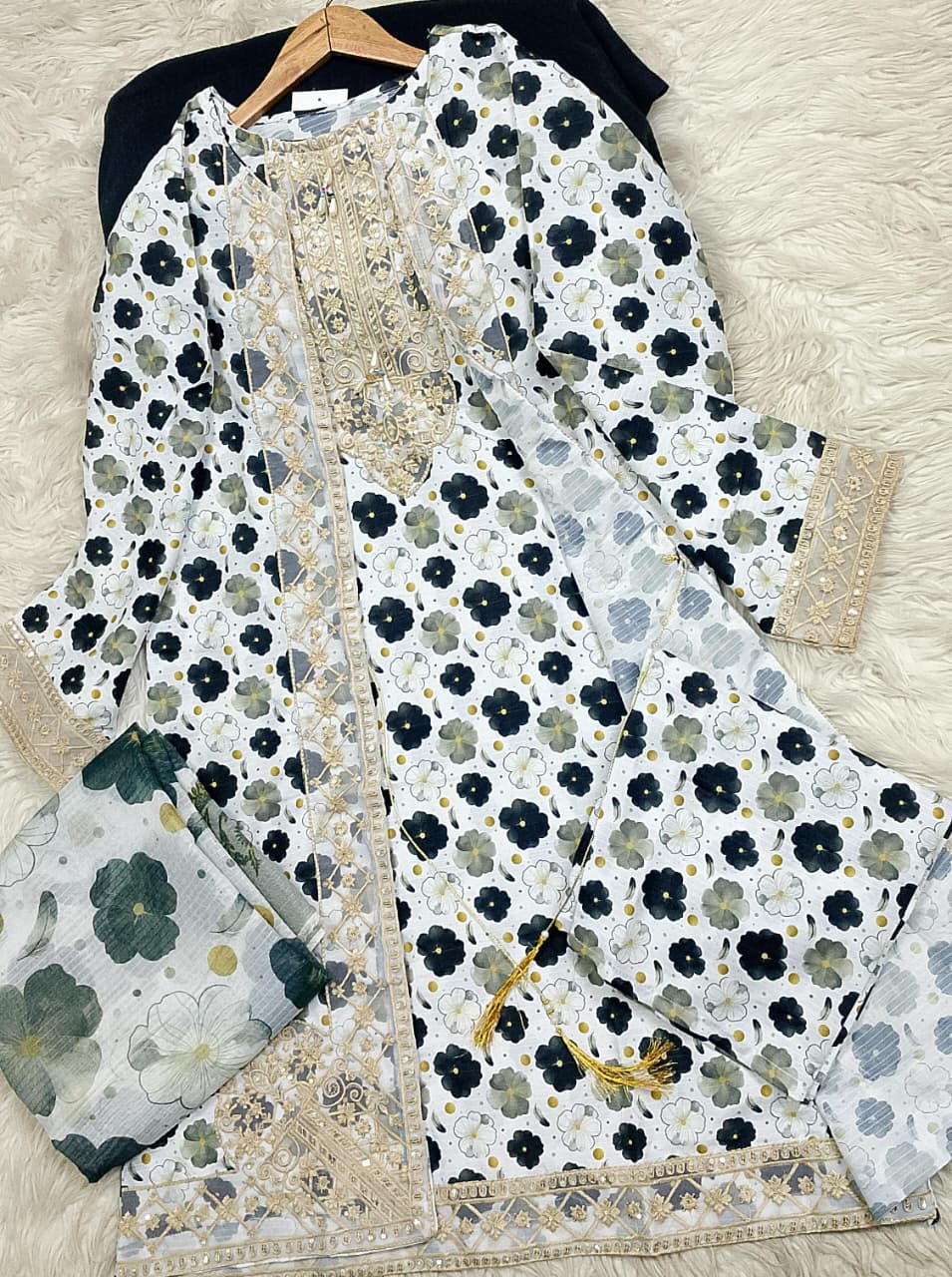 3 PIECE - EMBROIDERED LAWN SUIT