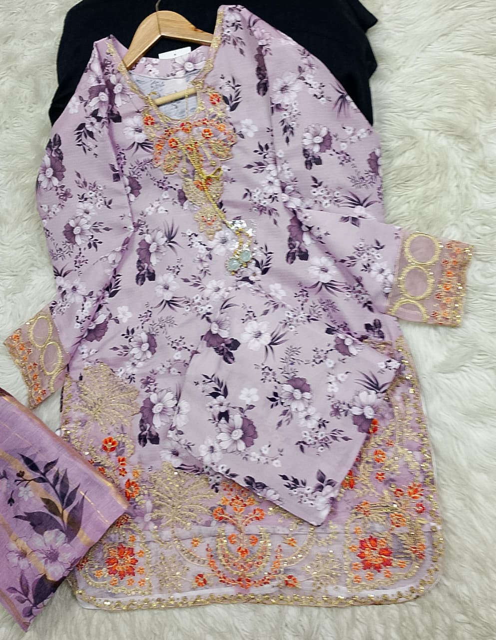 3 PIECE - EMBROIDERED LAWN SUIT