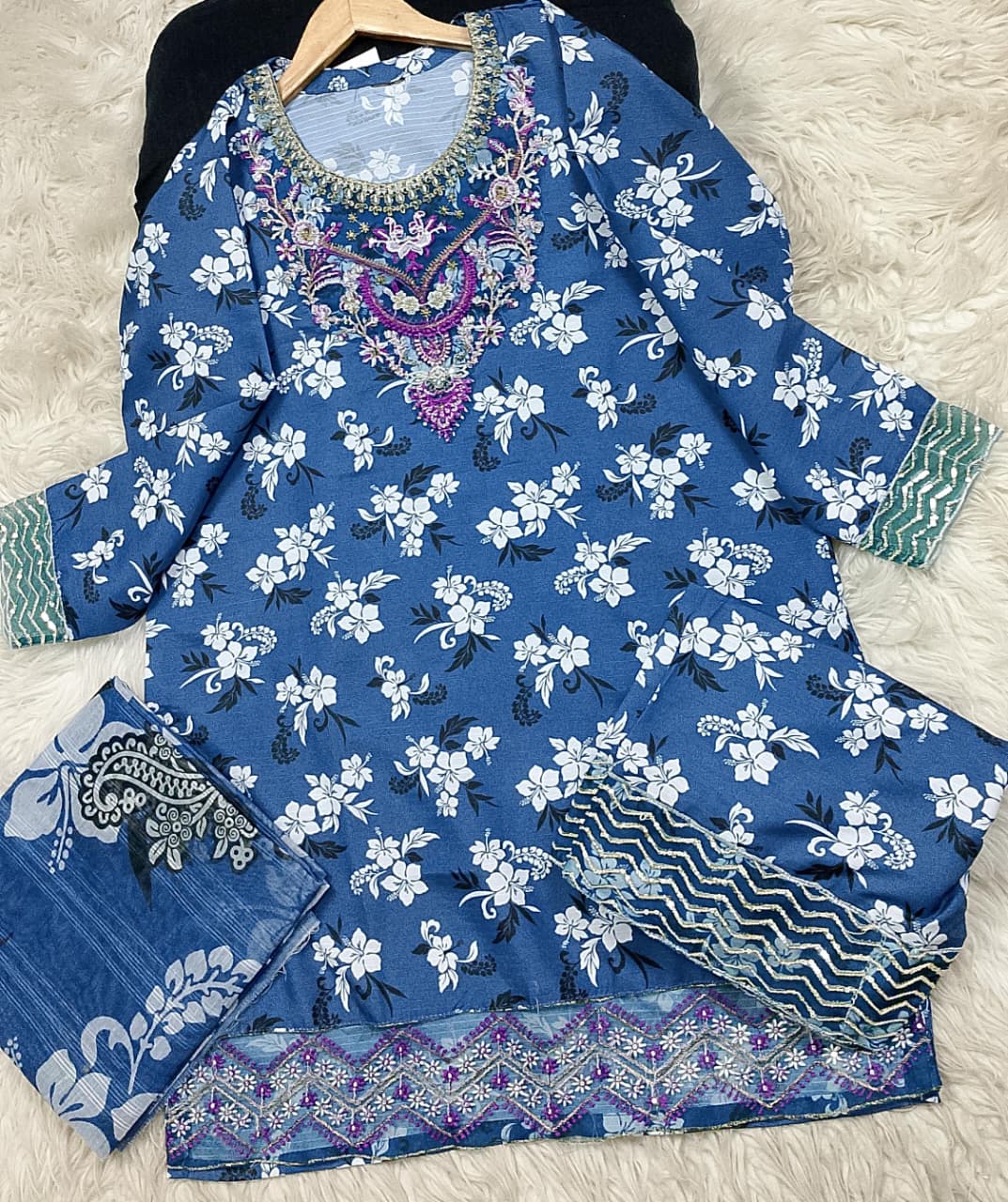 3 PIECE - EMBROIDERED LAWN SUIT
