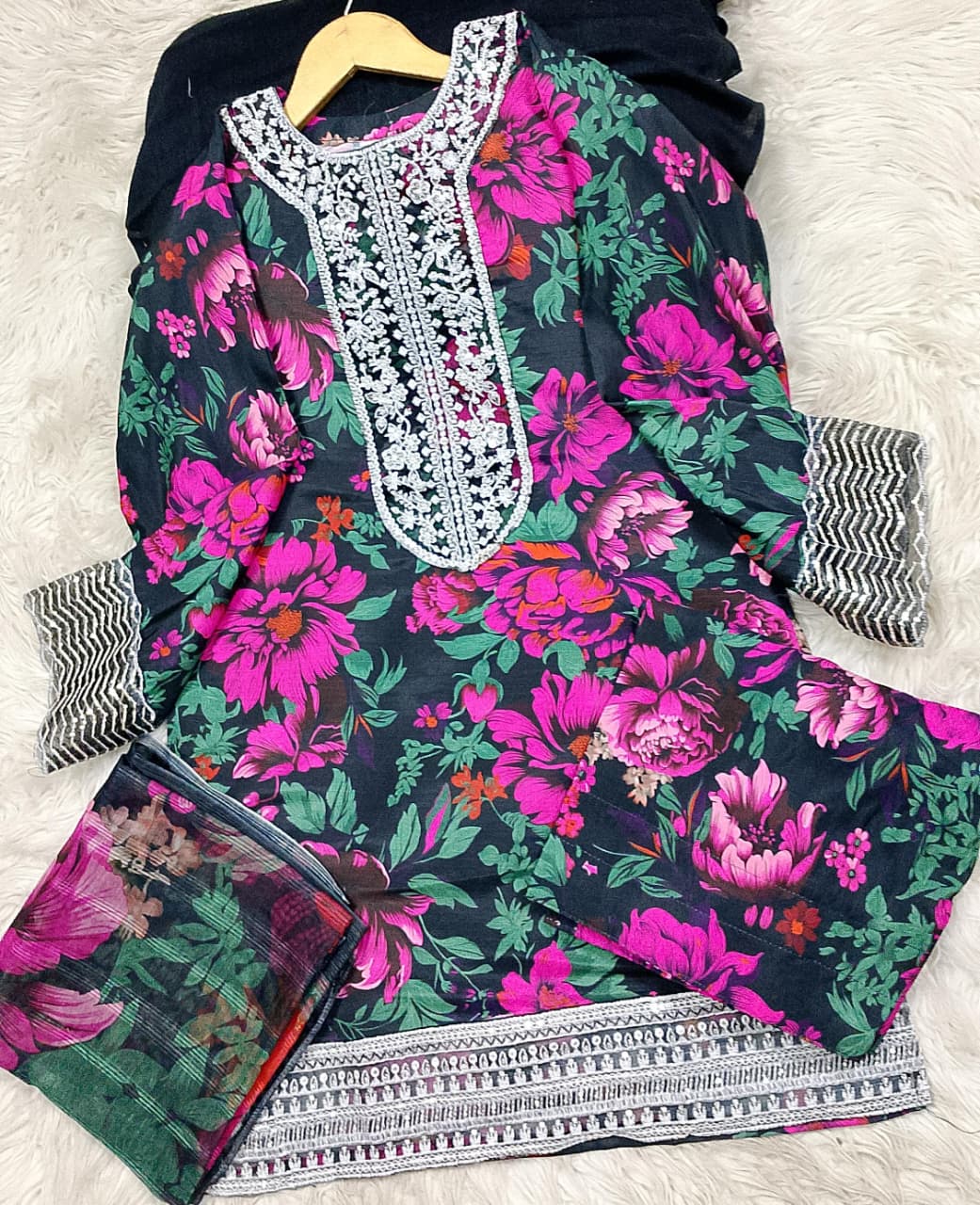 3 PIECE - EMBROIDERED LAWN SUIT