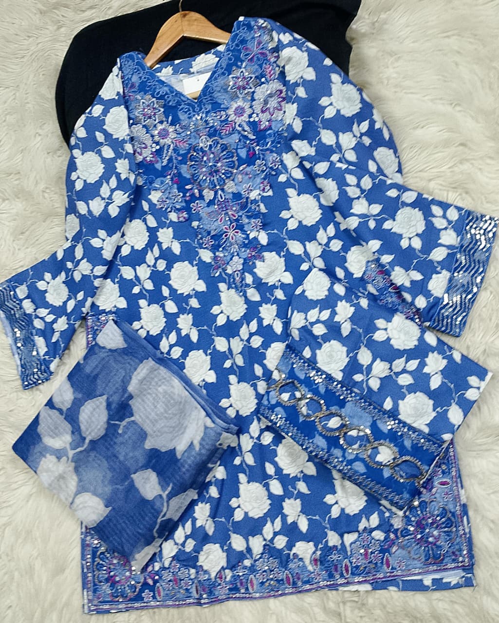 3 PIECE - EMBROIDERED LAWN SUIT