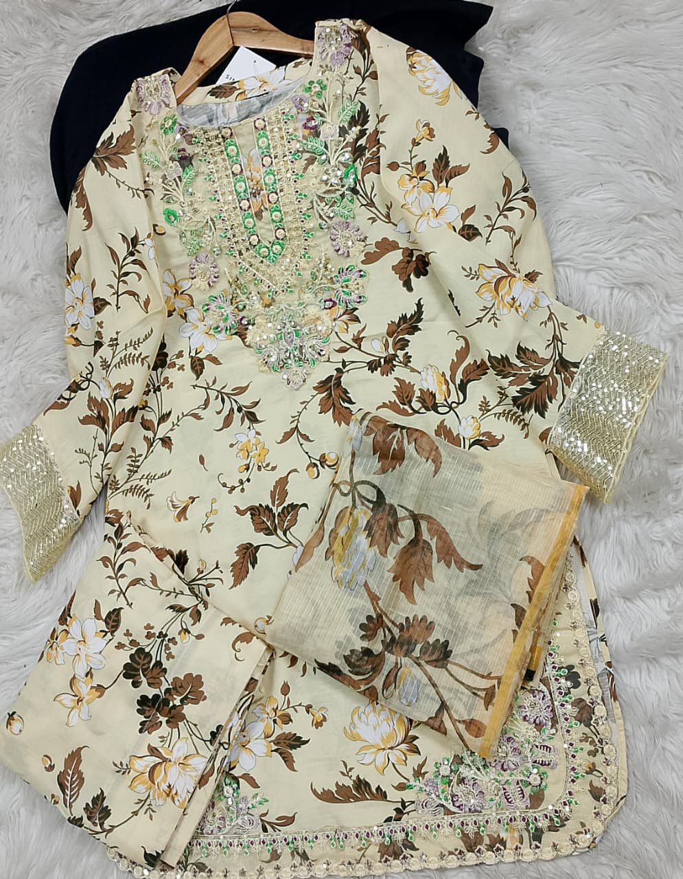 3 PIECE - EMBROIDERED LAWN SUIT