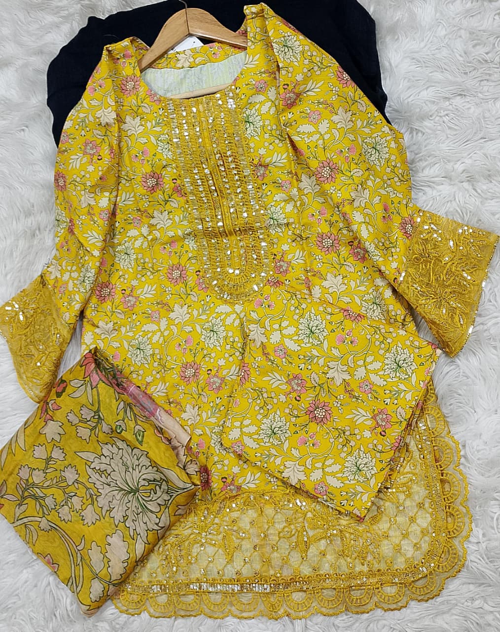 3 PIECE - EMBROIDERED LAWN SUIT