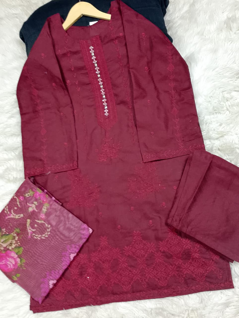 3 PIECE - EMBROIDERED LAWN SUIT