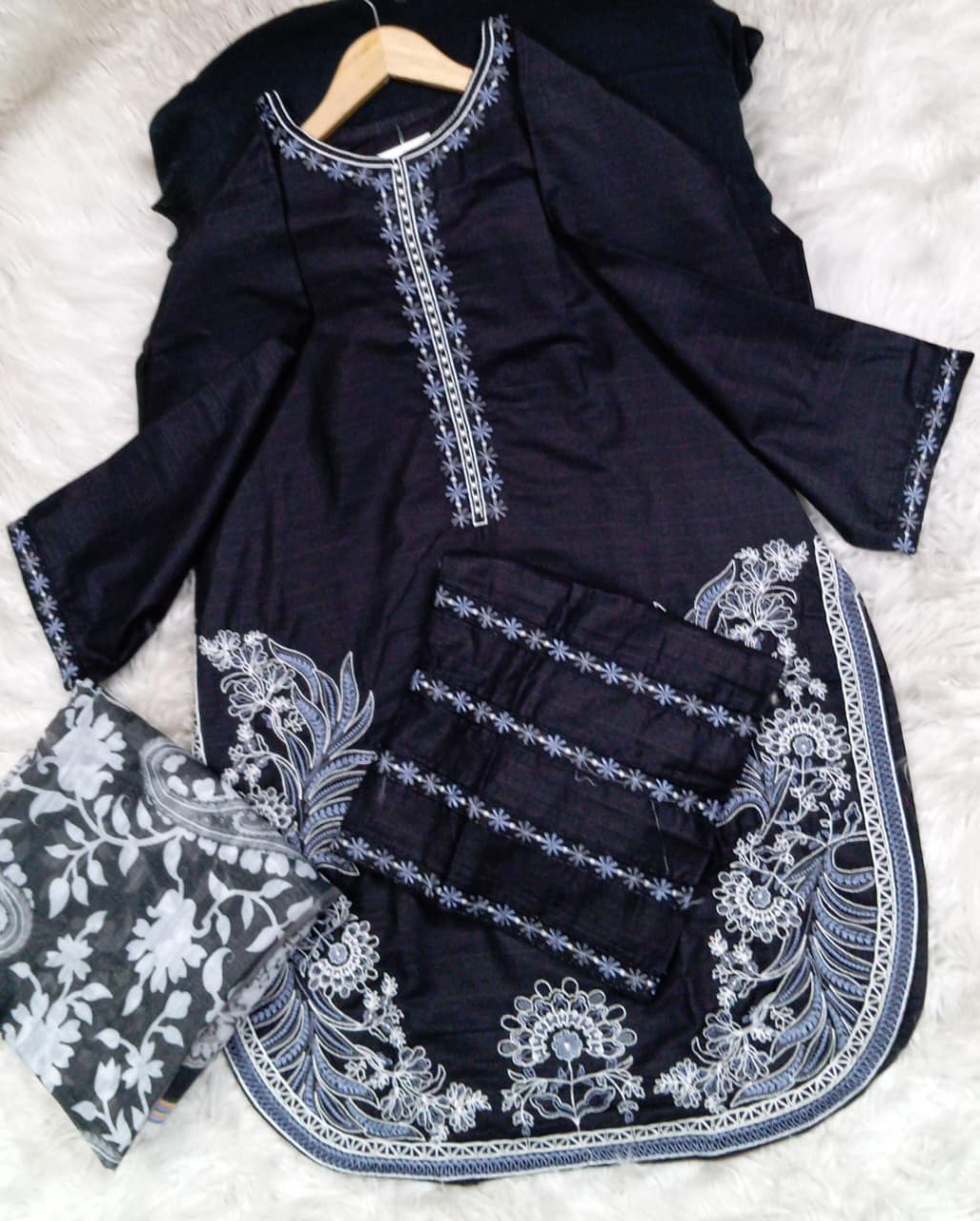 3 PIECE - EMBROIDERED LAWN SUIT