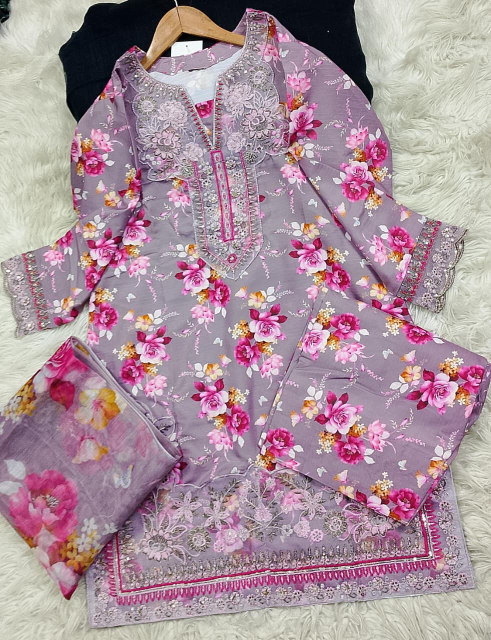 3 PIECE - EMBROIDERED LAWN SUIT