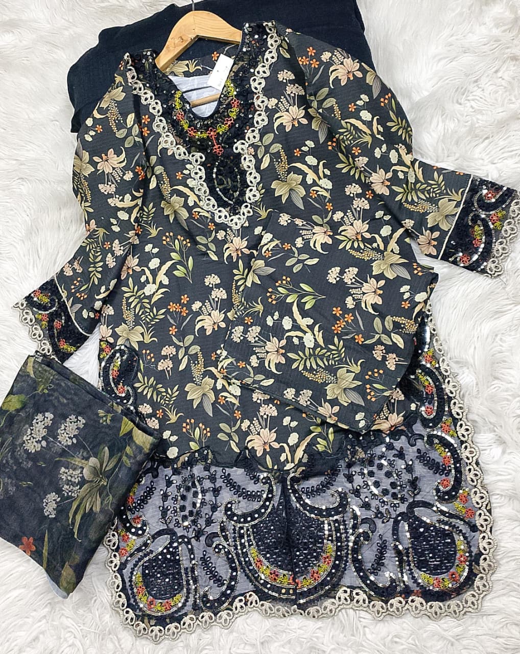 3 PIECE - EMBROIDERED LAWN SUIT