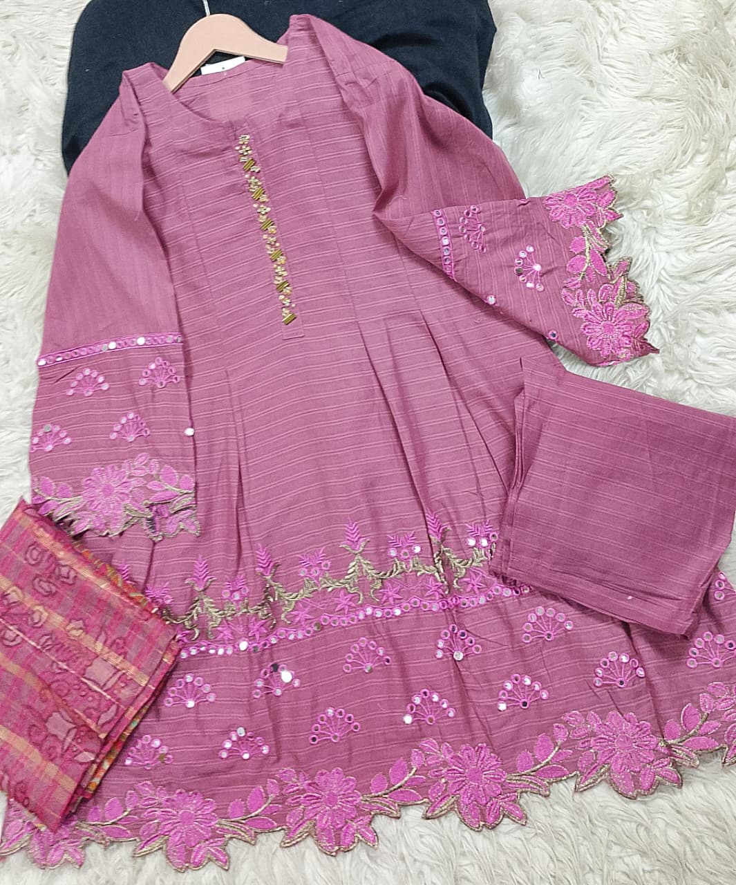 3 PIECE - EMBROIDERED LAWN SUIT