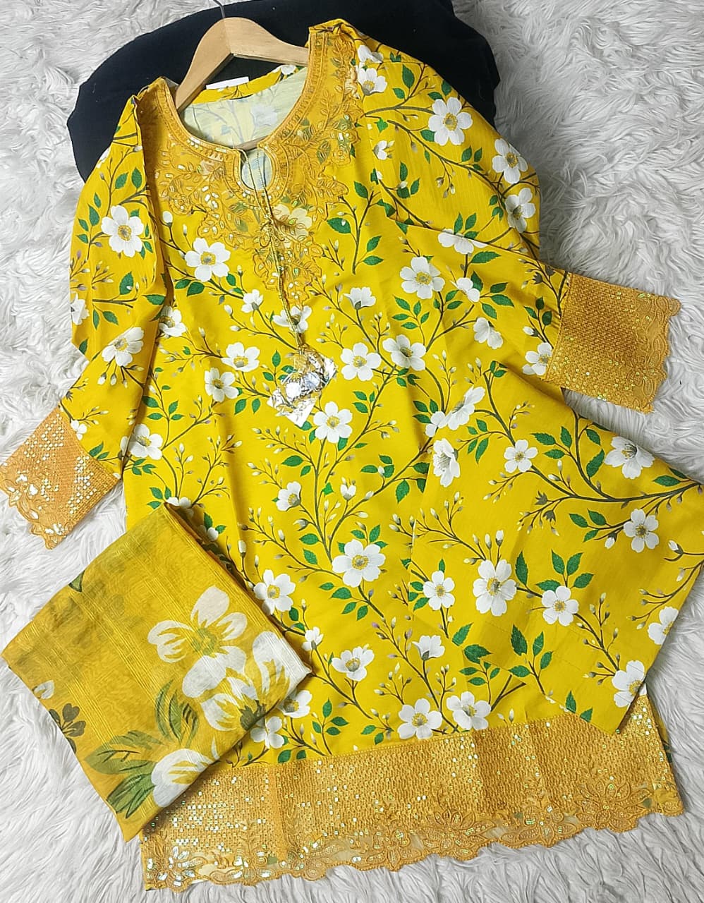 3 PIECE - EMBROIDERED LAWN SUIT