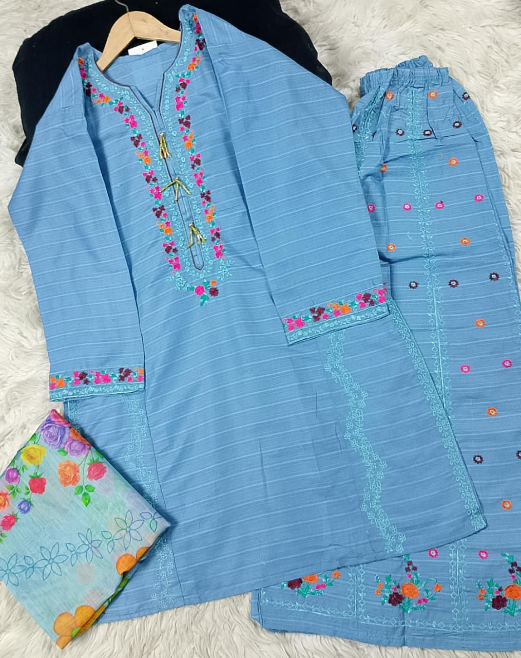 3 PIECE - EMBROIDERED LAWN SUIT
