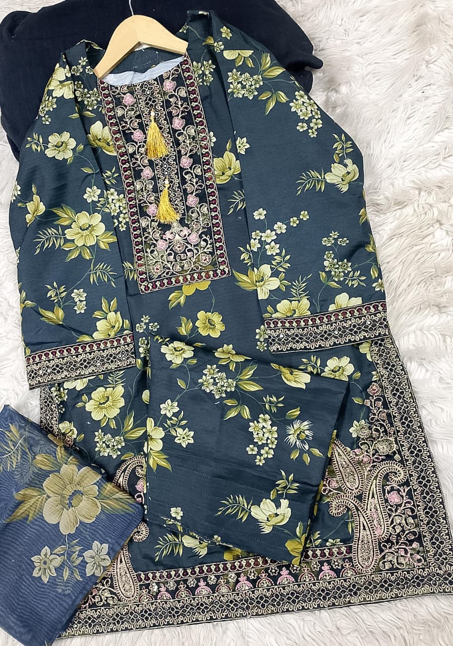 3 PIECE - EMBROIDERED LAWN SUIT