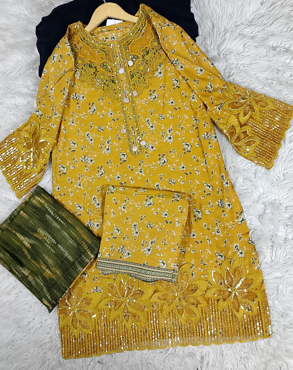 3 PIECE - EMBROIDERED LAWN SUIT