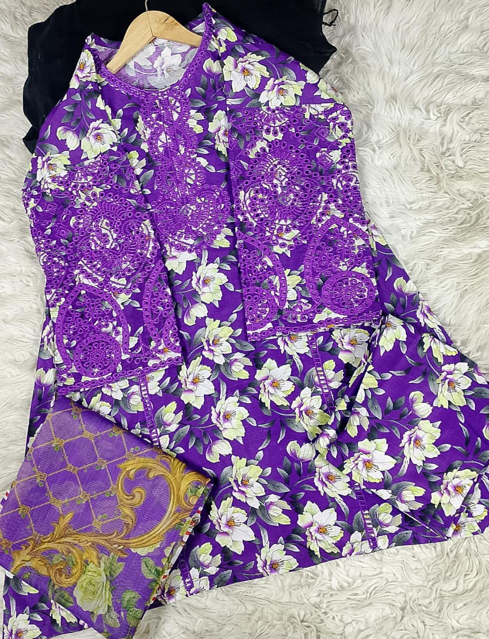 3 PIECE - EMBROIDERED LAWN SUIT