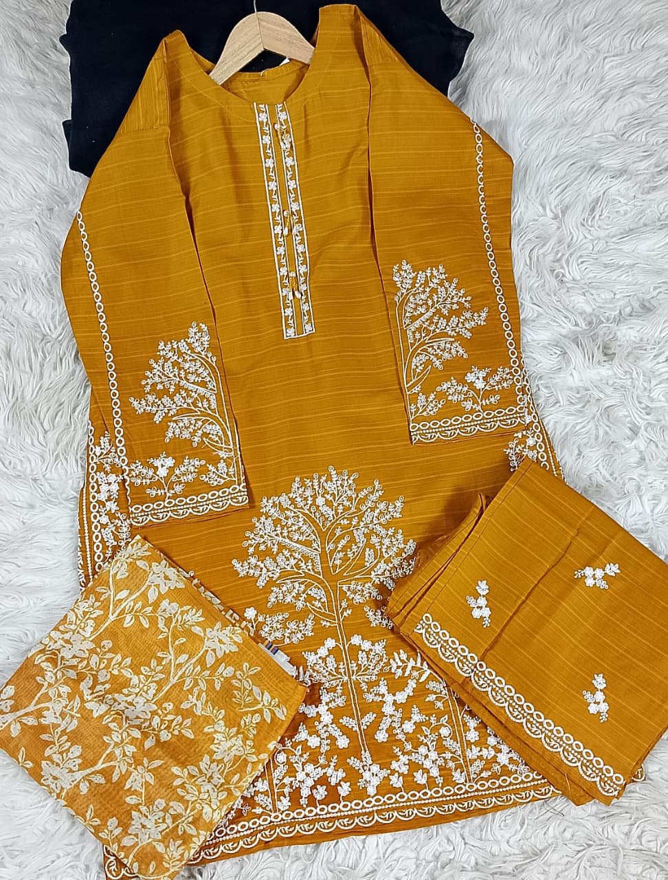 3 PIECE - EMBROIDERED LAWN SUIT