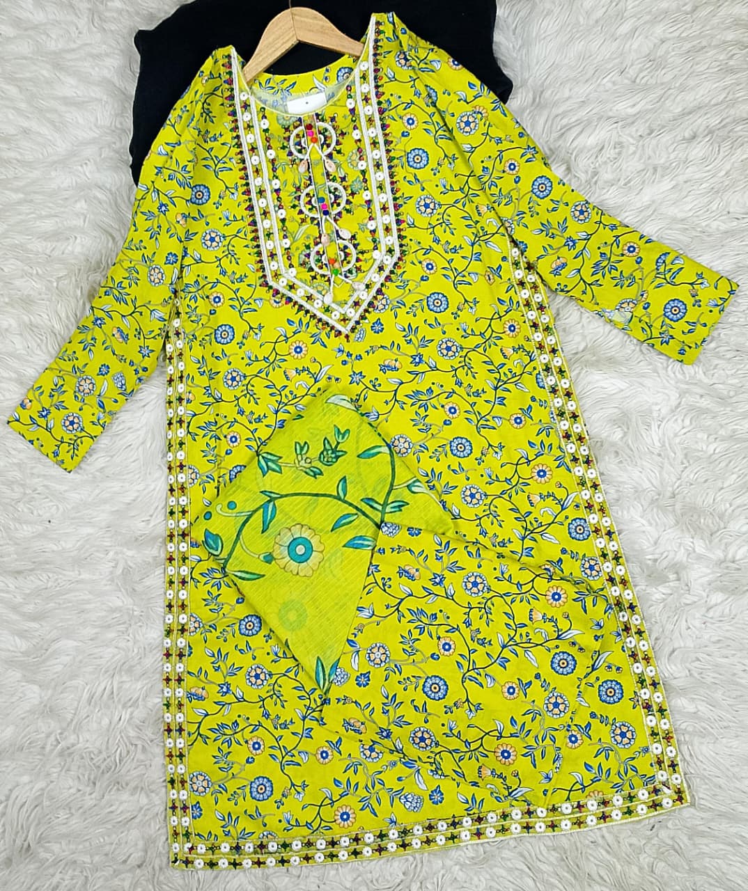 3 PIECE - EMBROIDERED LAWN SUIT