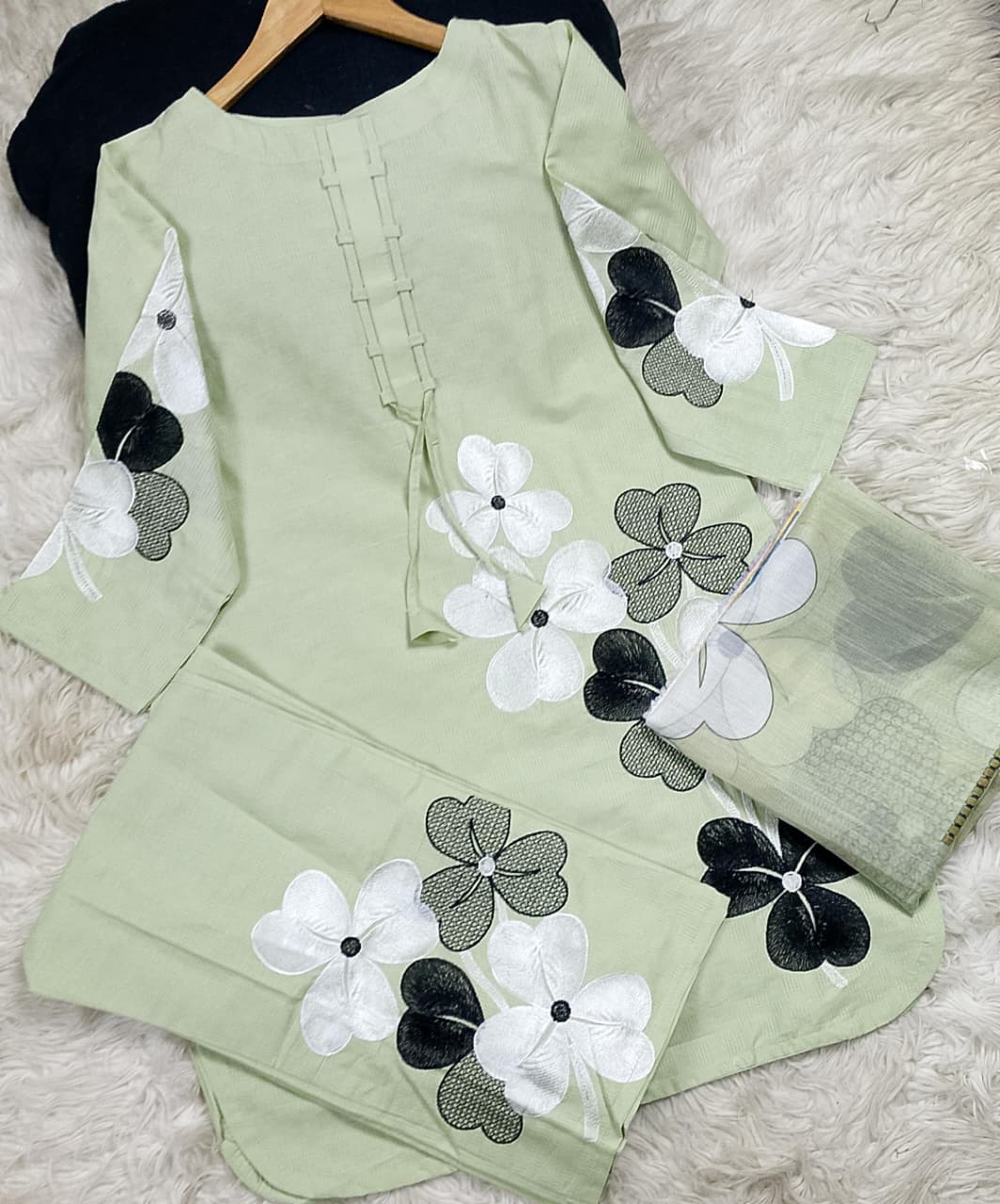 3 PIECE - EMBROIDERED LAWN SUIT