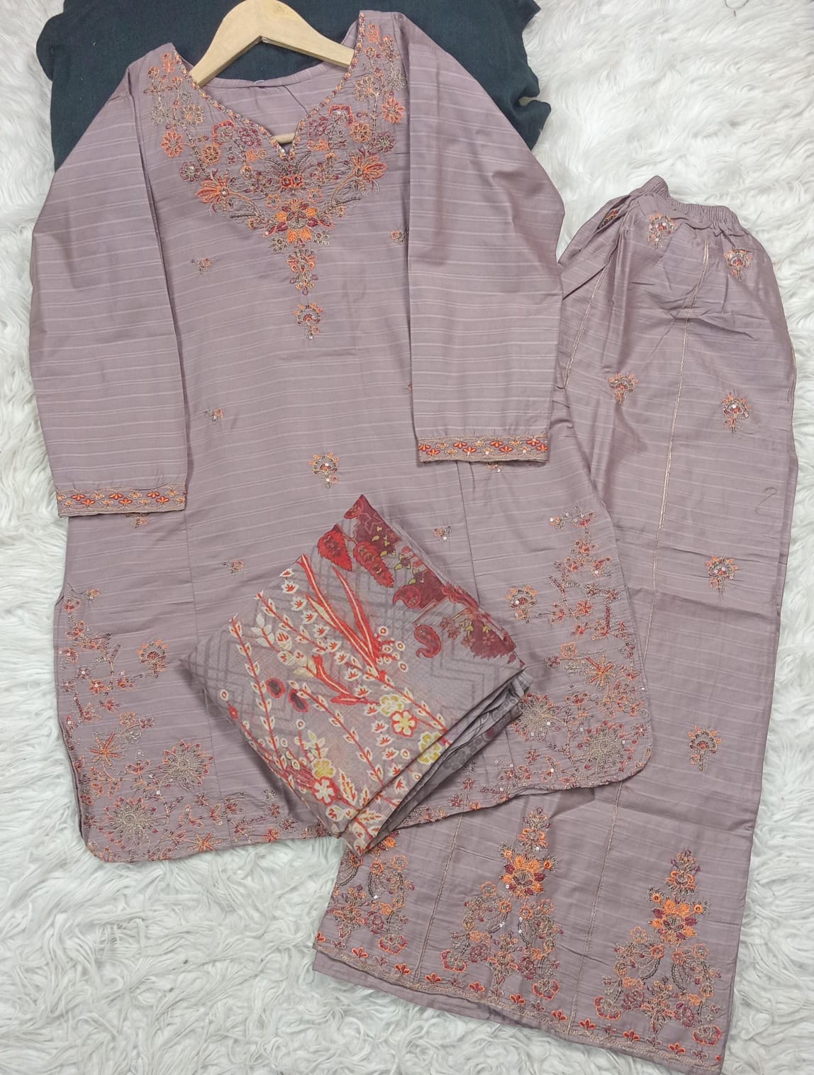 3 PIECE - EMBROIDERED LAWN SUIT