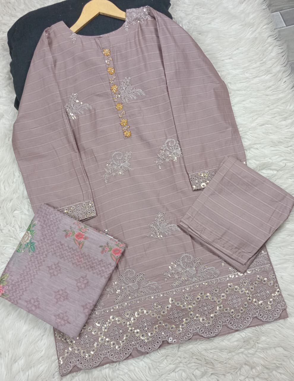 3 PIECE - EMBROIDERED LAWN SUIT