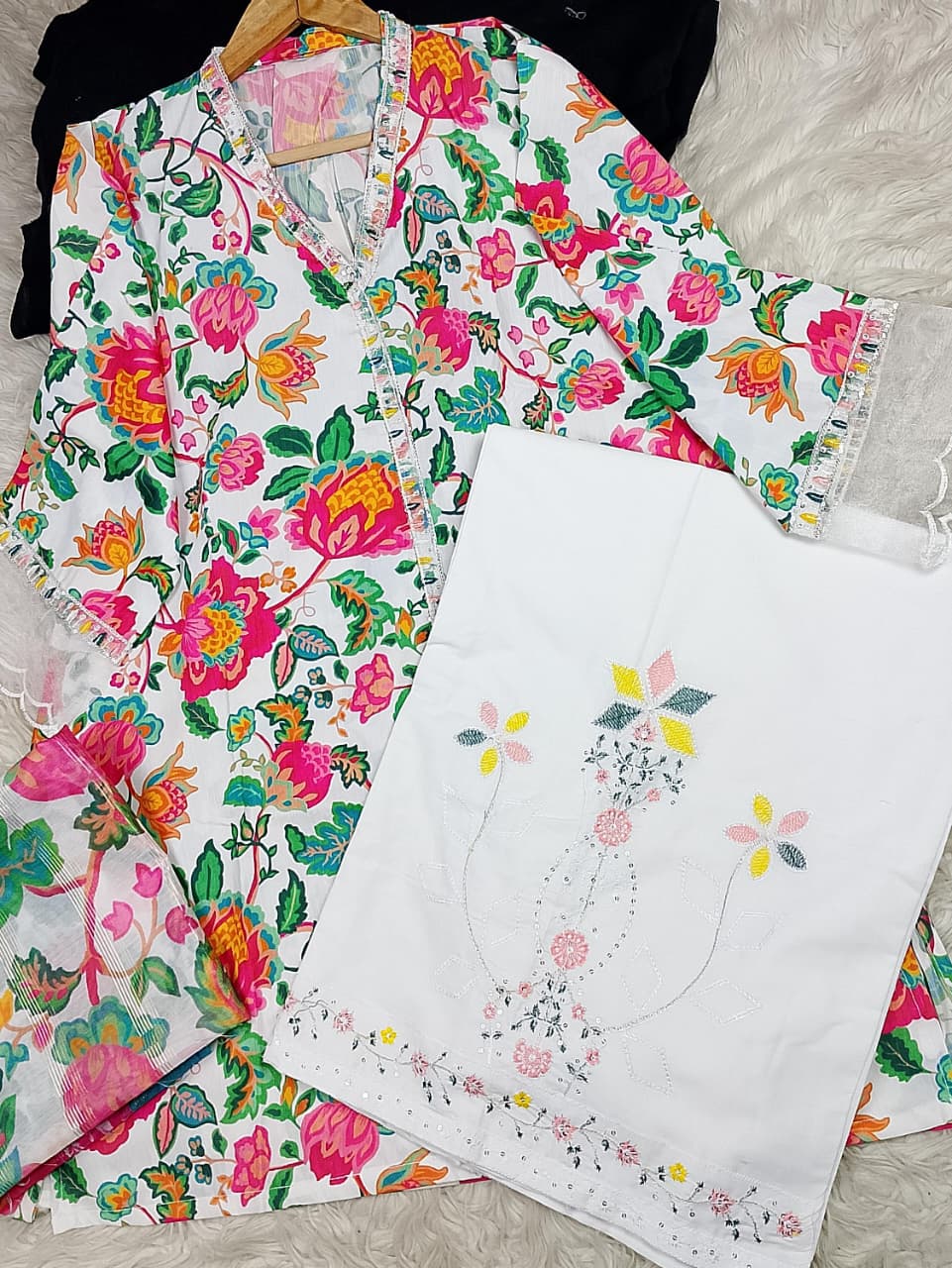 3 PIECE - EMBROIDERED LAWN SUIT
