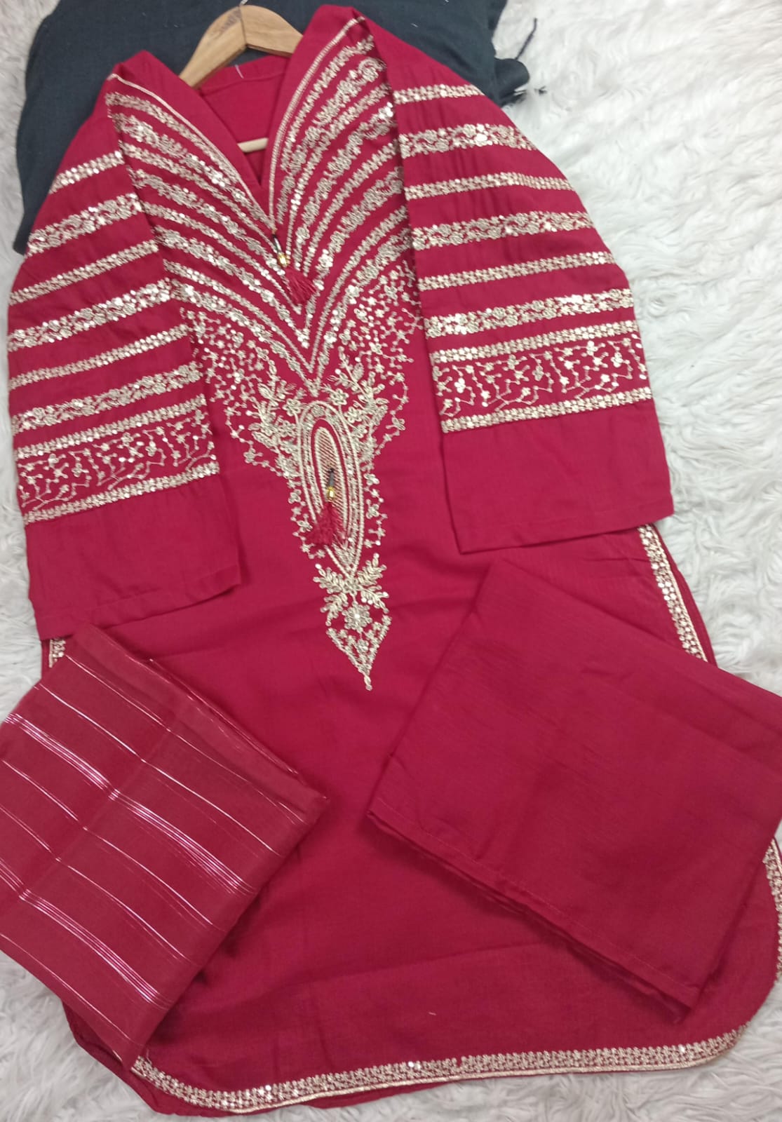 3 PIECE - EMBROIDERED LAWN SUIT