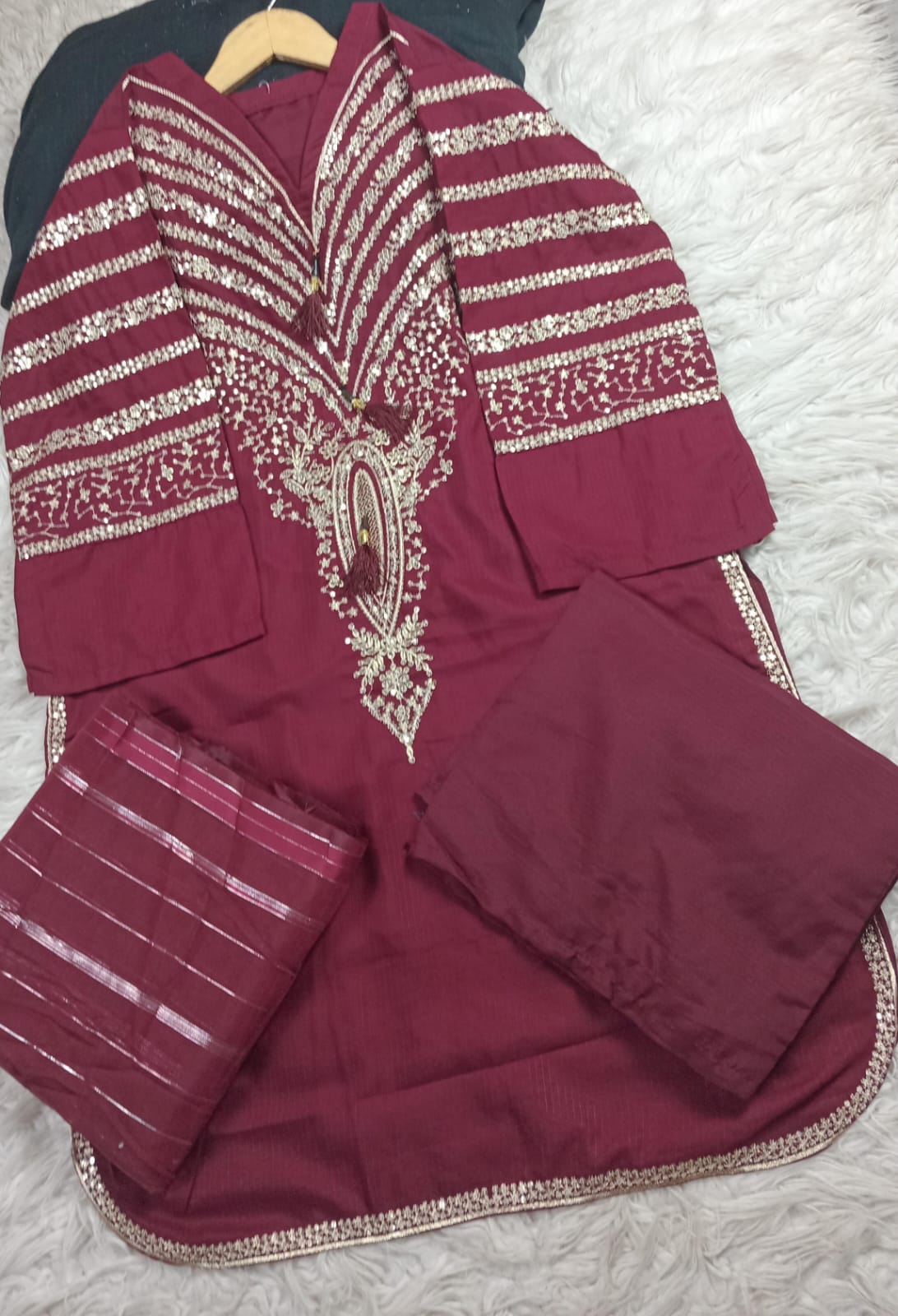 3 PIECE - EMBROIDERED LAWN SUIT