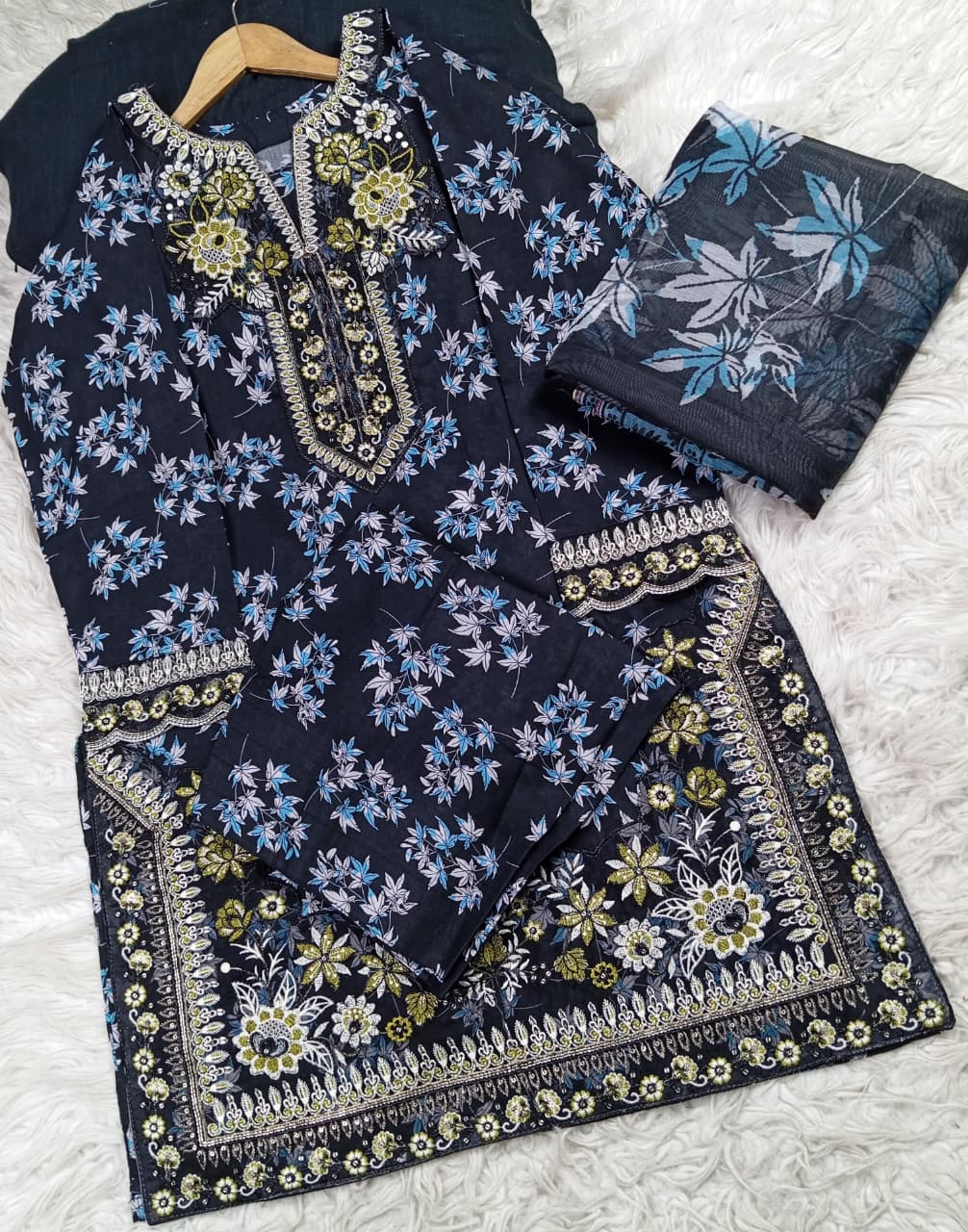 3 PIECE - EMBROIDERED LAWN SUIT
