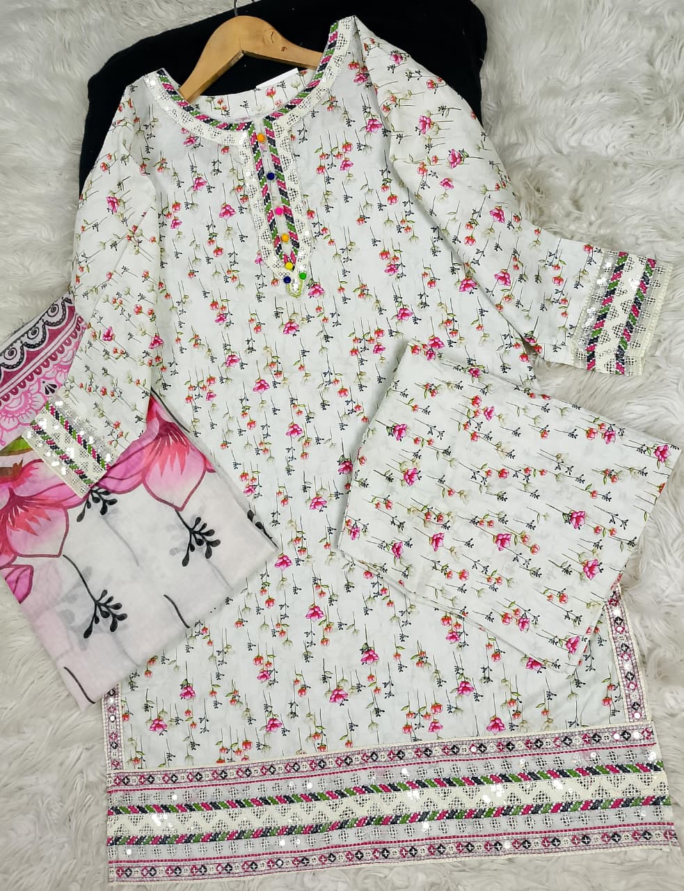 3 PIECE - EMBROIDERED LAWN SUIT