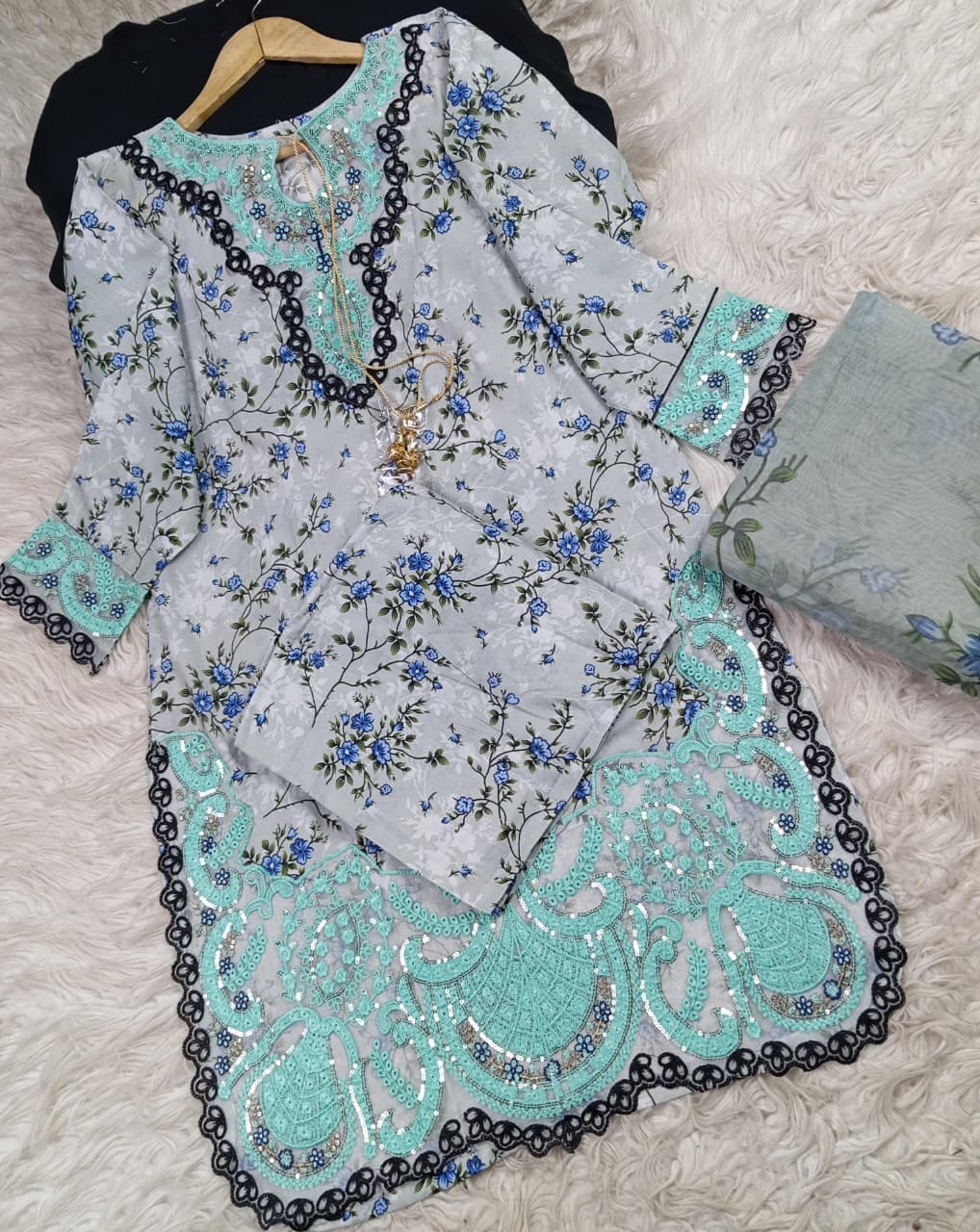 3 PIECE - EMBROIDERED LAWN SUIT