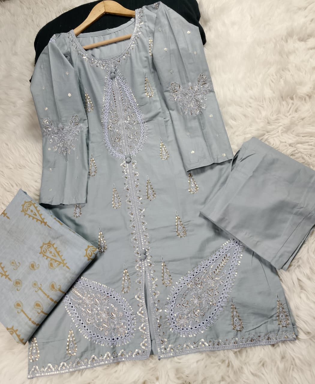 3 PIECE - EMBROIDERED LAWN SUIT