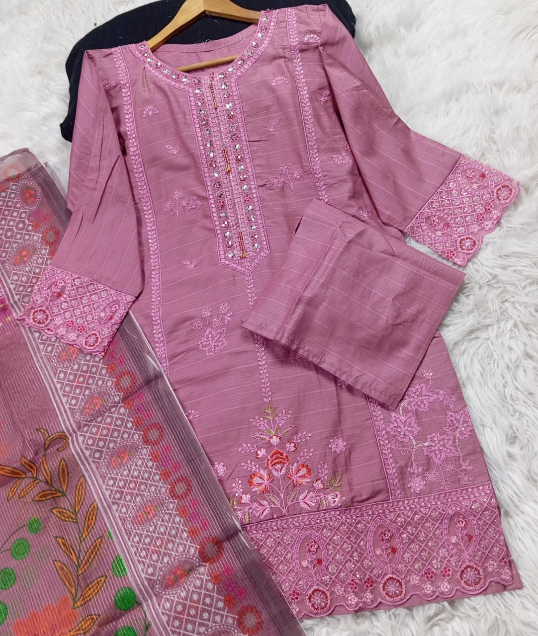 3 PIECE - EMBROIDERED LAWN SUIT