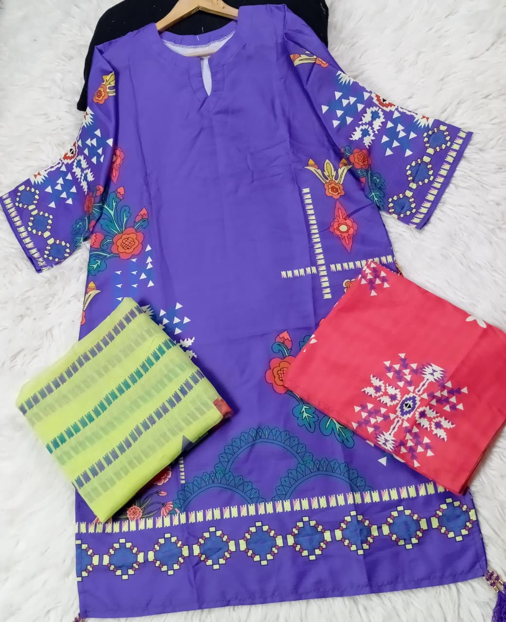 3 PIECE - EMBROIDERED LAWN SUIT
