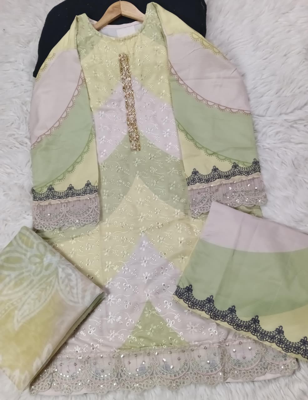3 PIECE - EMBROIDERED LAWN SUIT