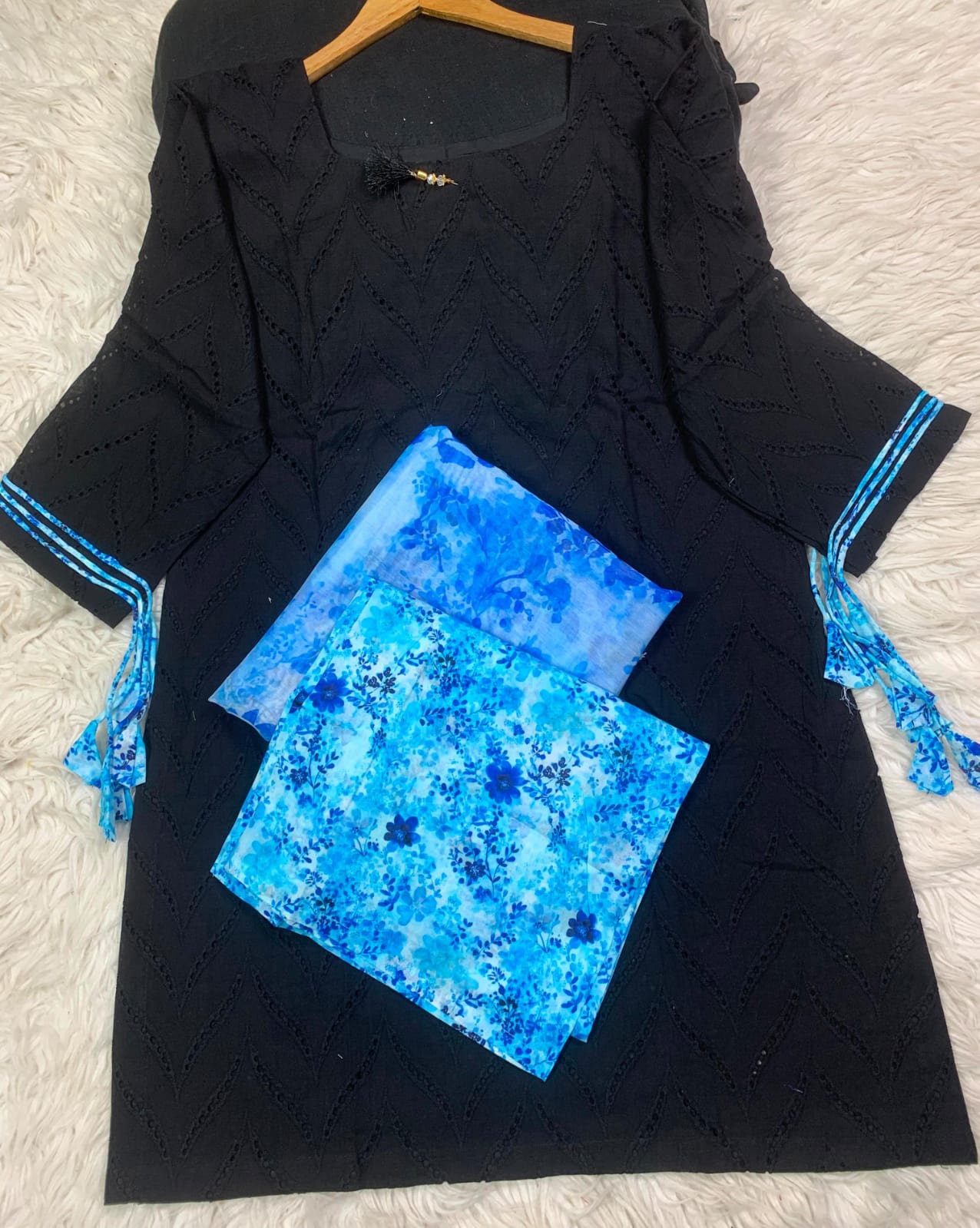 3 PIECE - EMBROIDERED LAWN SUIT