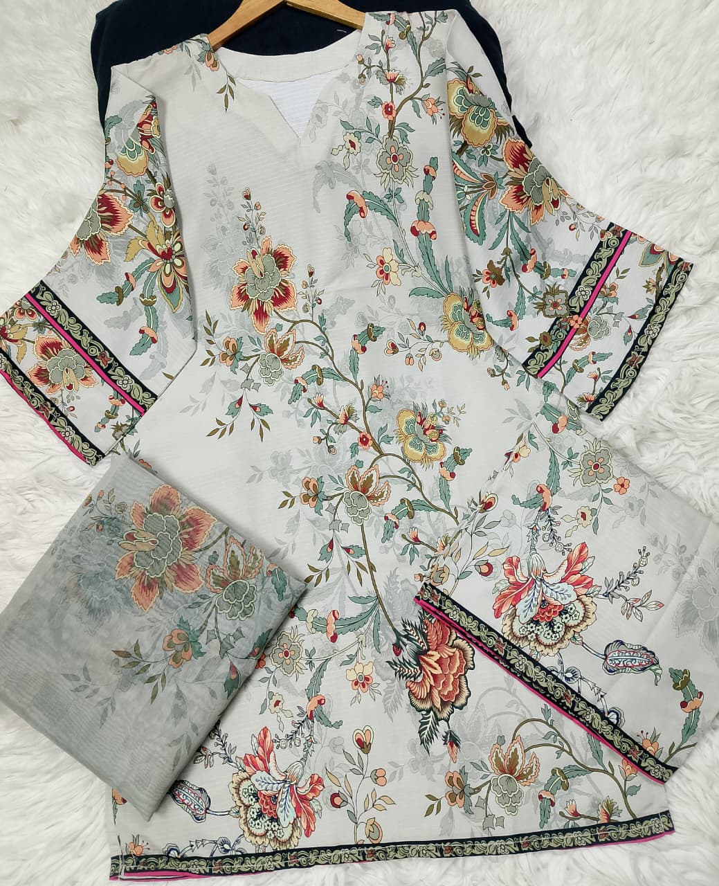 3 PIECE - EMBROIDERED LAWN SUIT