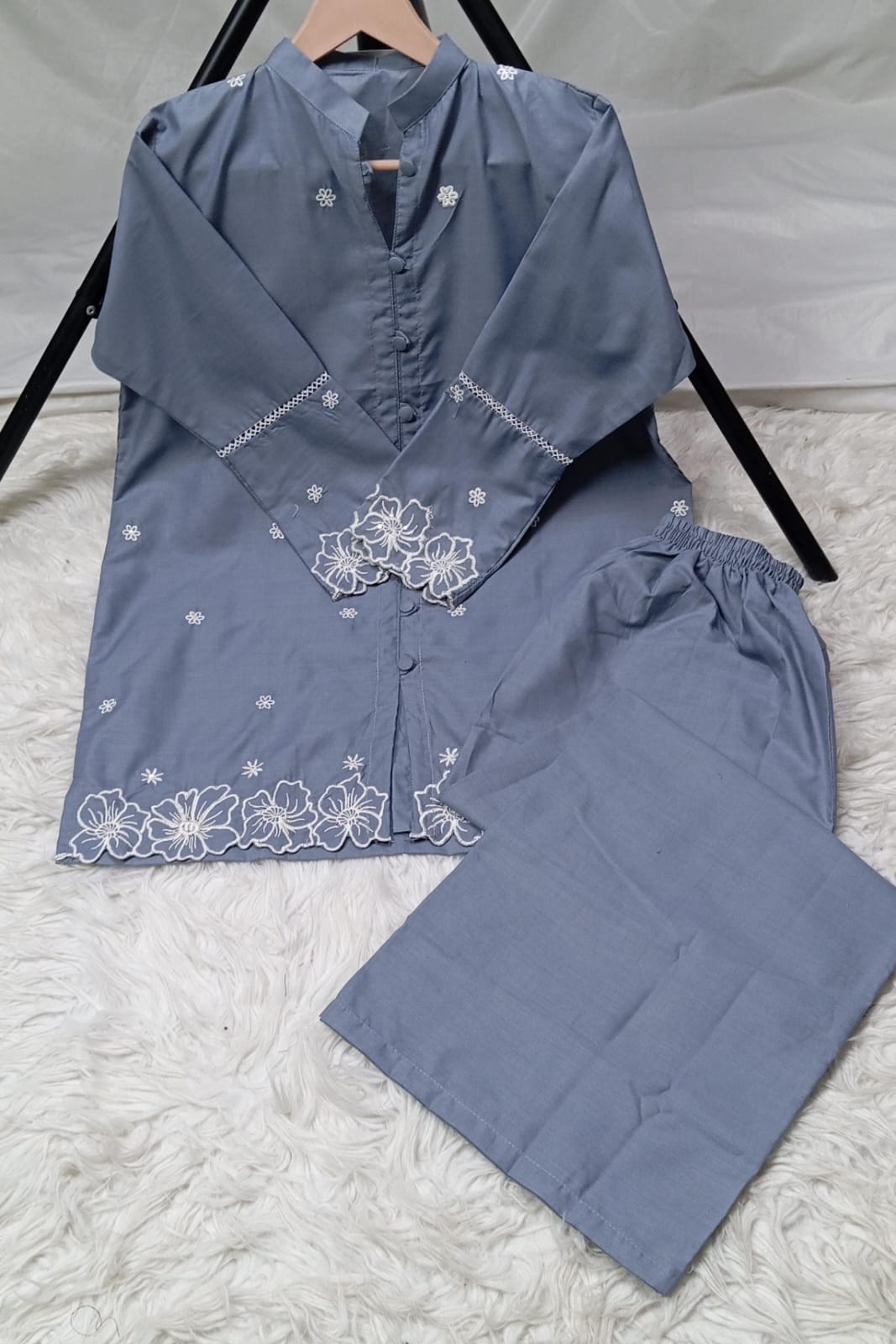 3 PIECE - EMBROIDERED LAWN SUIT