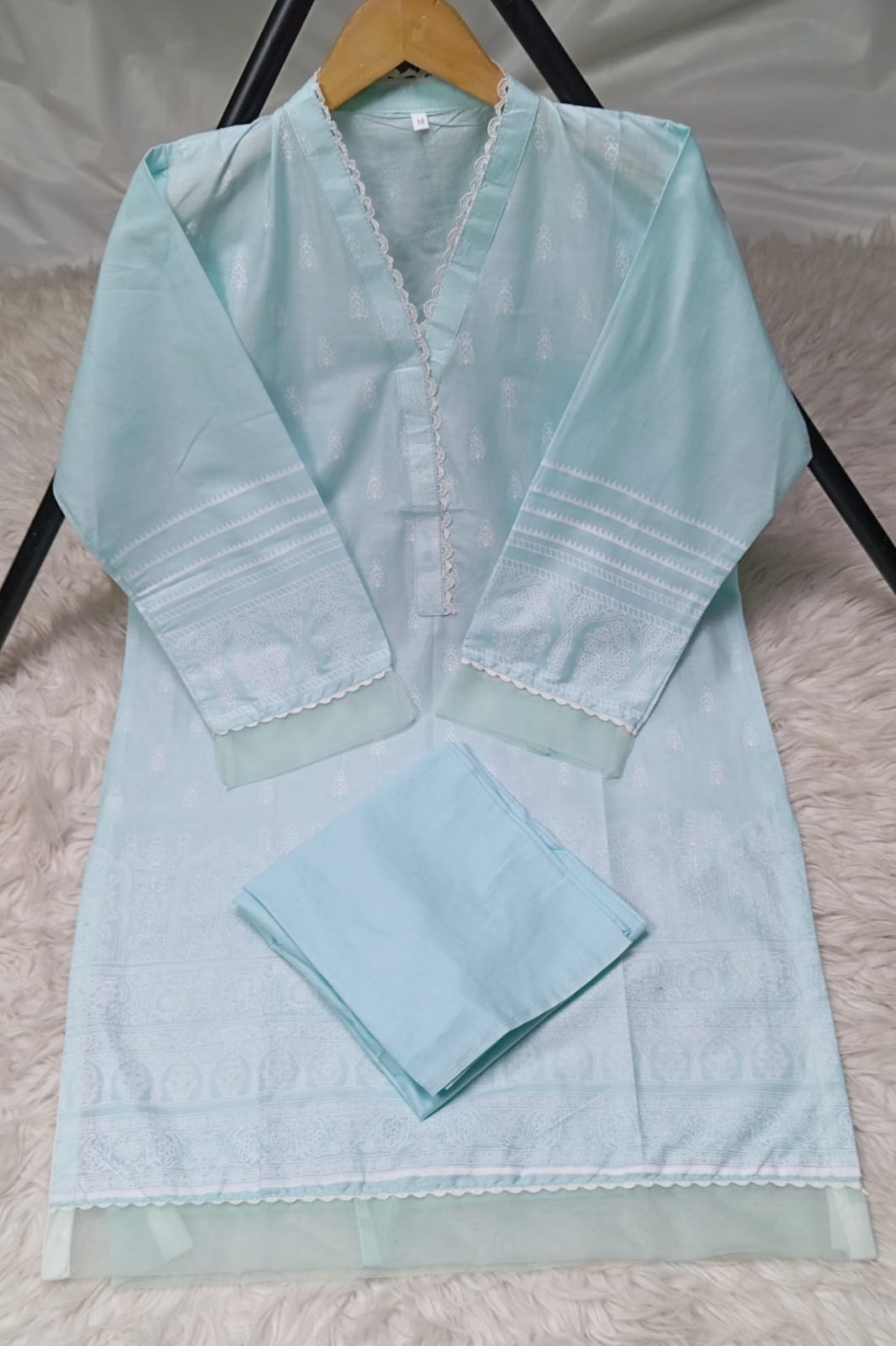 3 PIECE - EMBROIDERED LAWN SUIT
