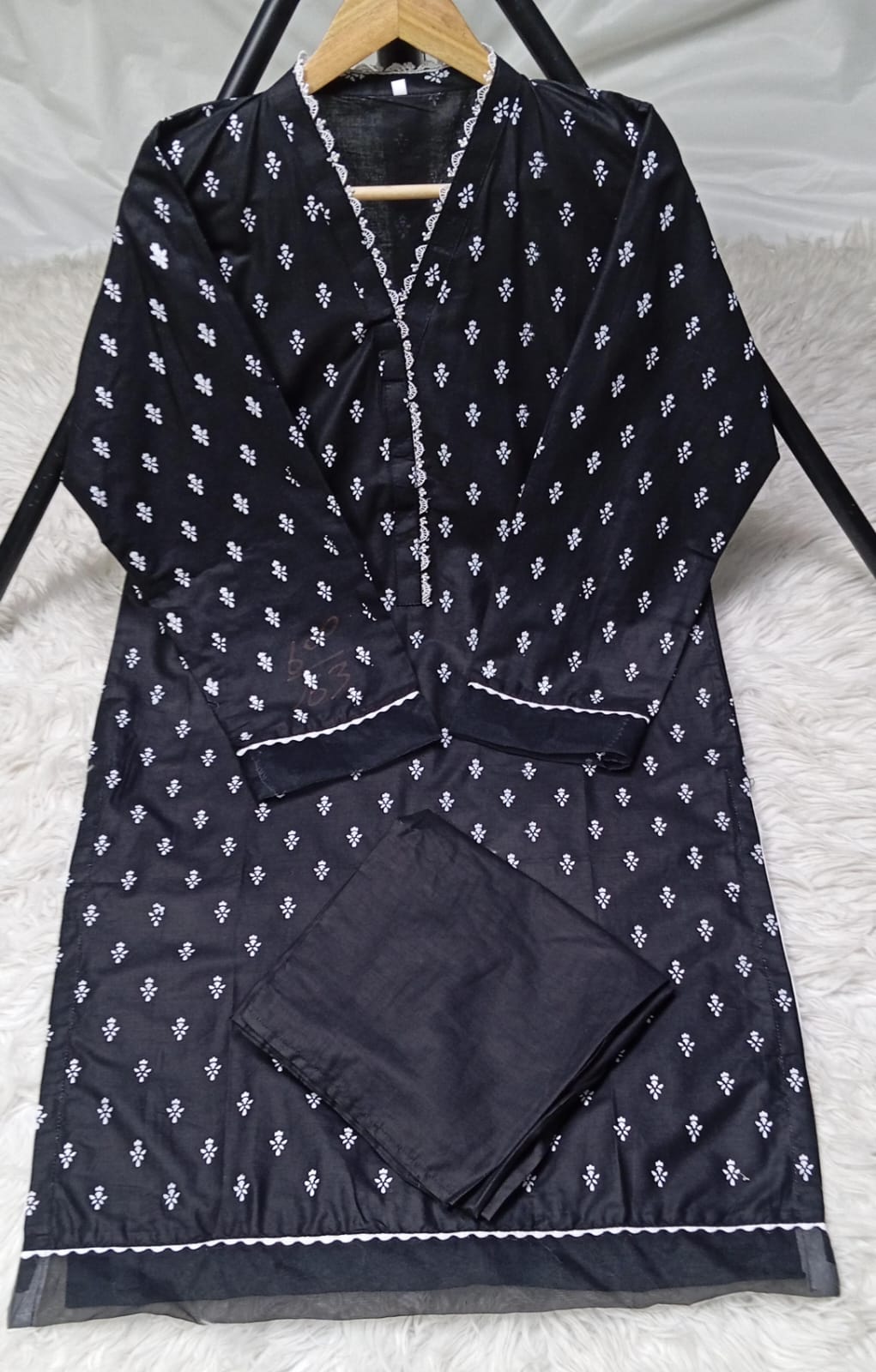 3 PIECE - EMBROIDERED LAWN SUIT