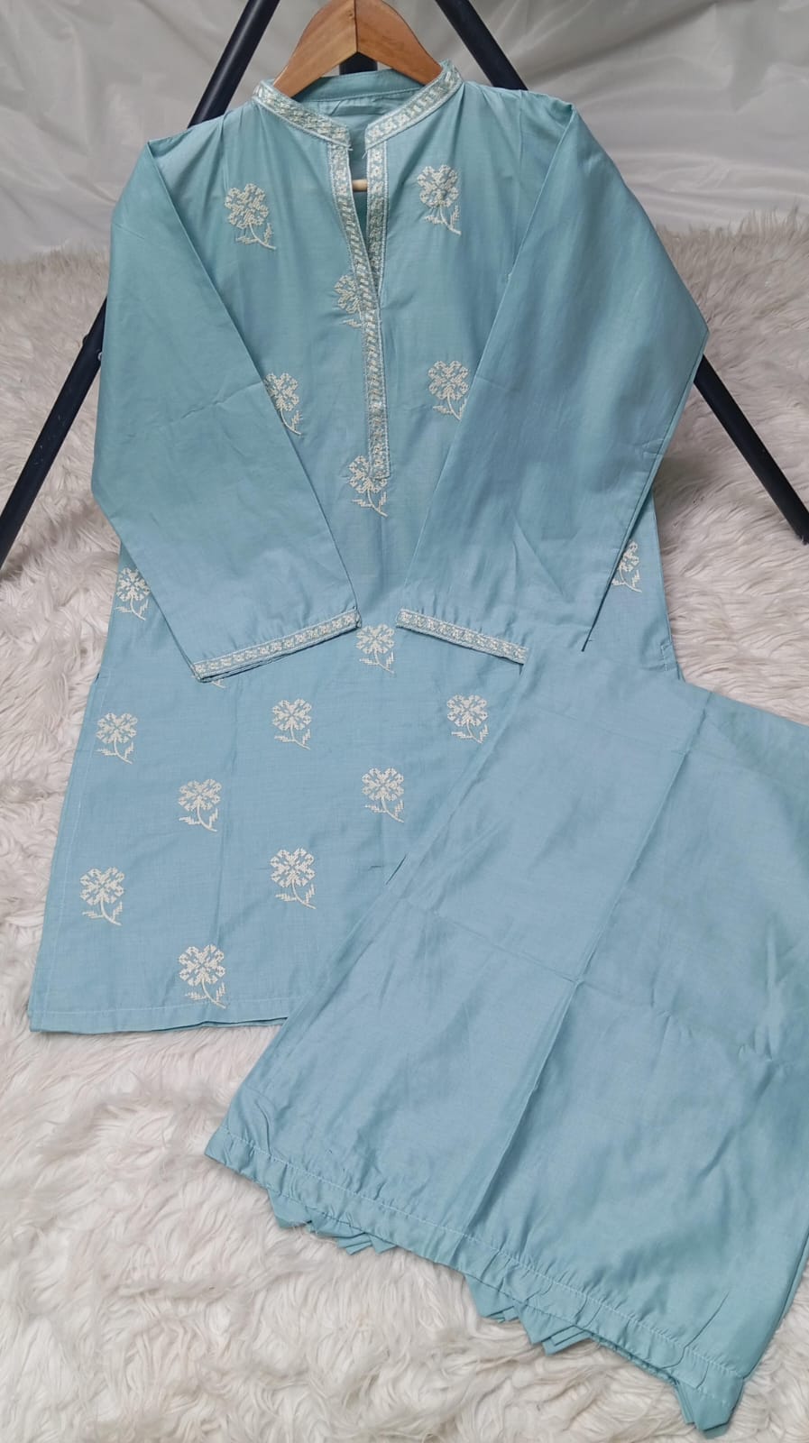 3 PIECE - EMBROIDERED LAWN SUIT