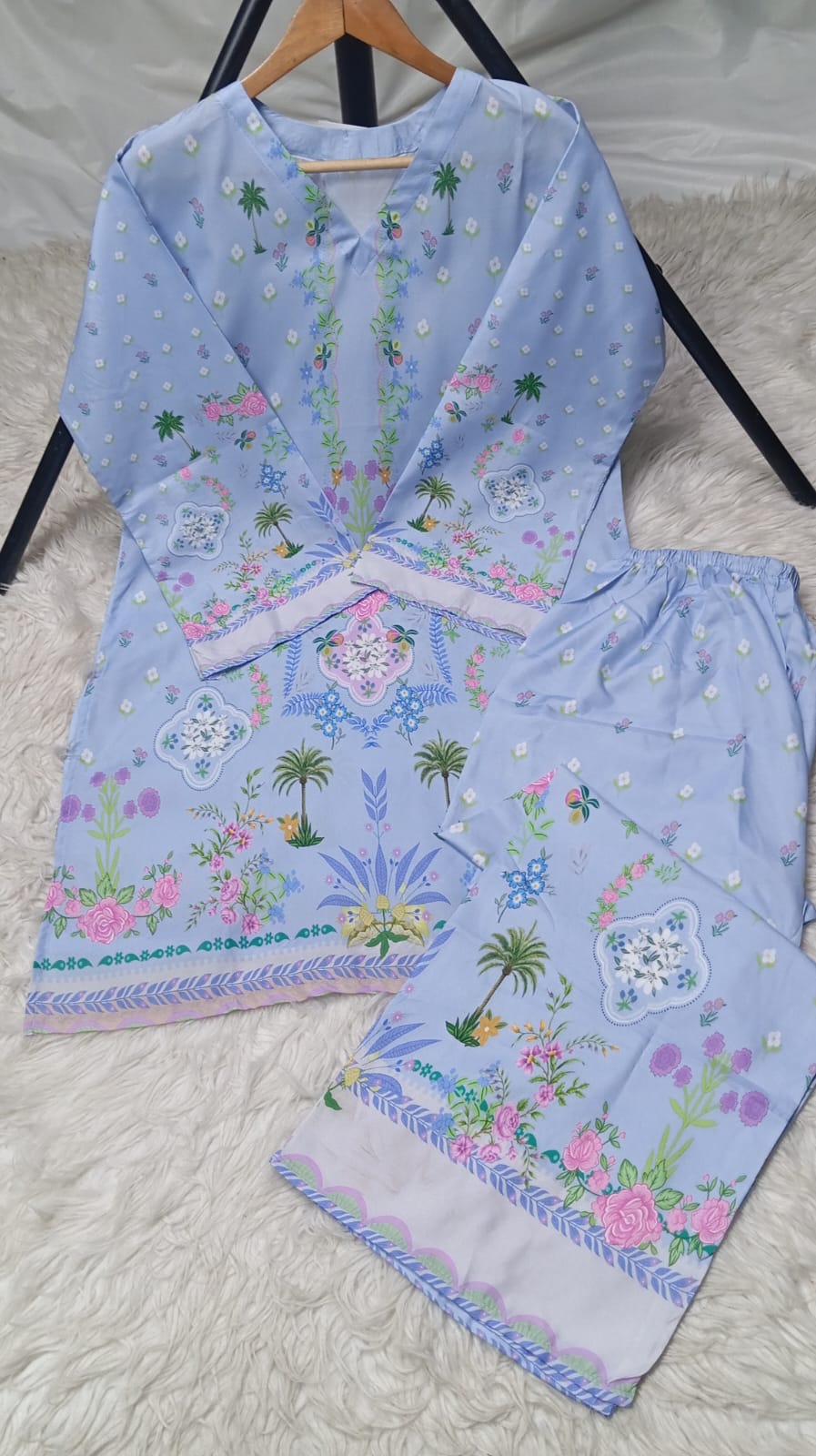 3 PIECE - EMBROIDERED LAWN SUIT