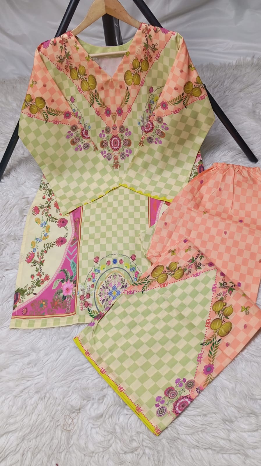 3 PIECE - EMBROIDERED LAWN SUIT