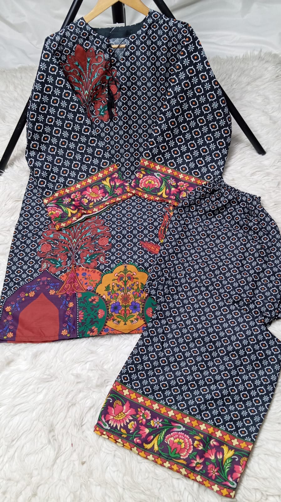 3 PIECE - EMBROIDERED LAWN SUIT