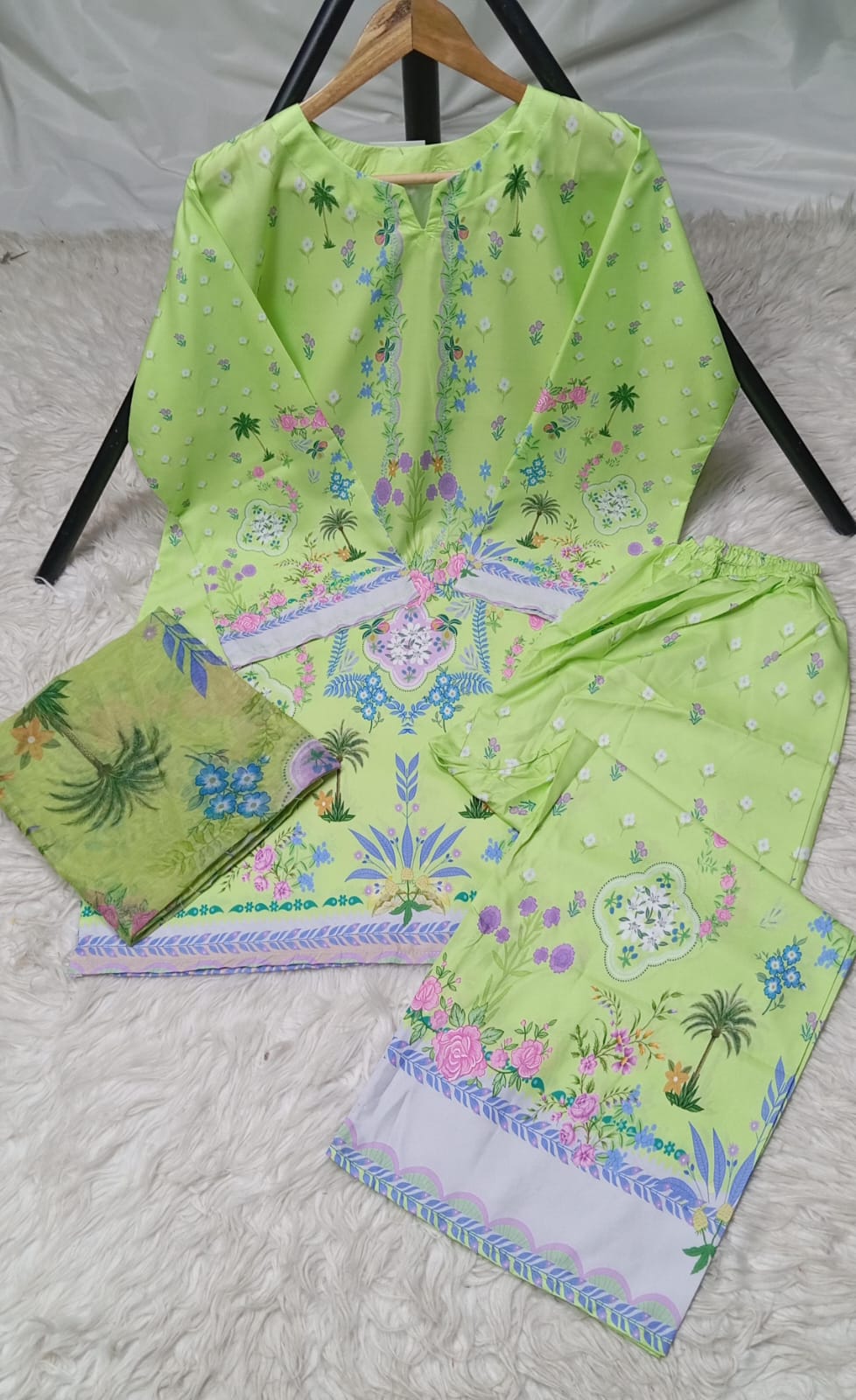 3 PIECE - EMBROIDERED LAWN SUIT