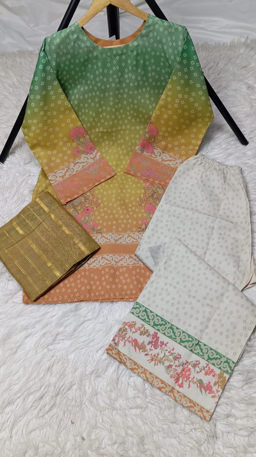 3 PIECE - EMBROIDERED LAWN SUIT